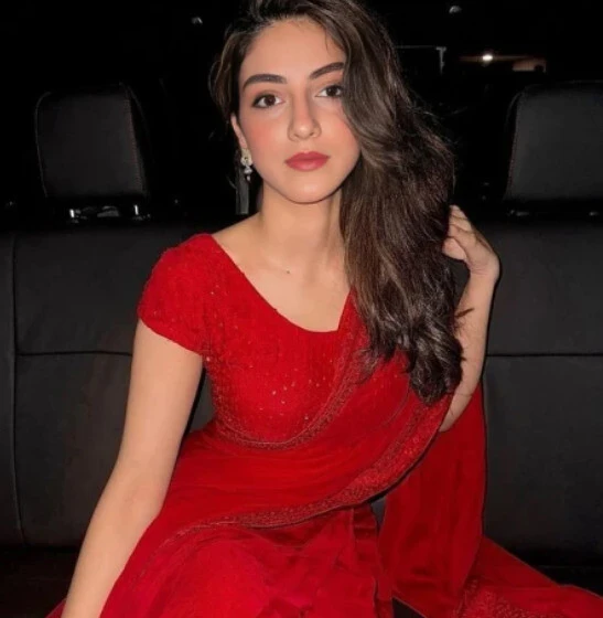 Priyanshu teenage Call Girls Photo 1 of 4